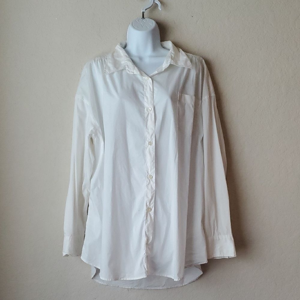 Old Navy White Oversized Boyfriend Button Down Shirt Size L Large Cotton Casual